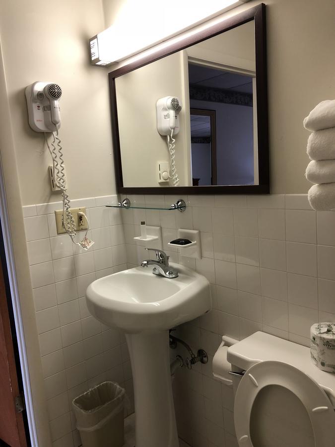 Americas Value - Palmyra/hershey Motel 2*